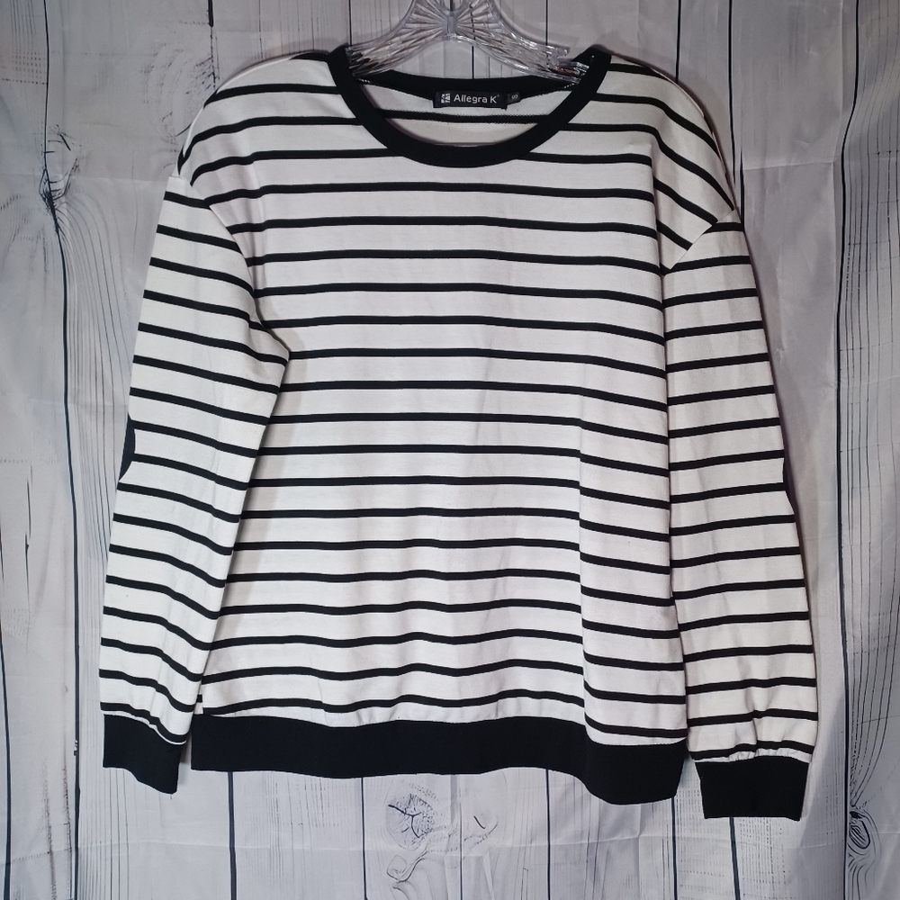 Allegra K Women's Black and White Striped  Shirt With Hearts On The Elbows